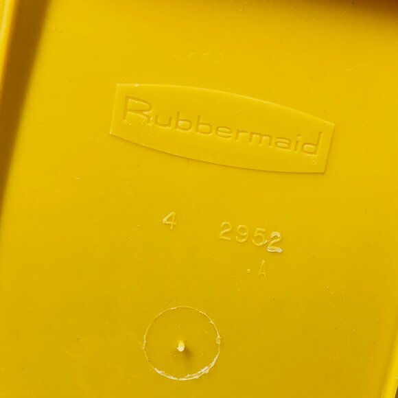 Vintage 60s Rubbermaid Mustard Yellow Plastic Small Trash Can Wastebasket - Picture 6 of 11